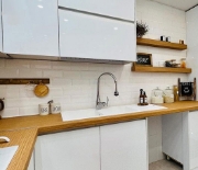 کابینت های گلاس مدرن اقساطی مدل براق سفید 002 ویژه بازنشستگان